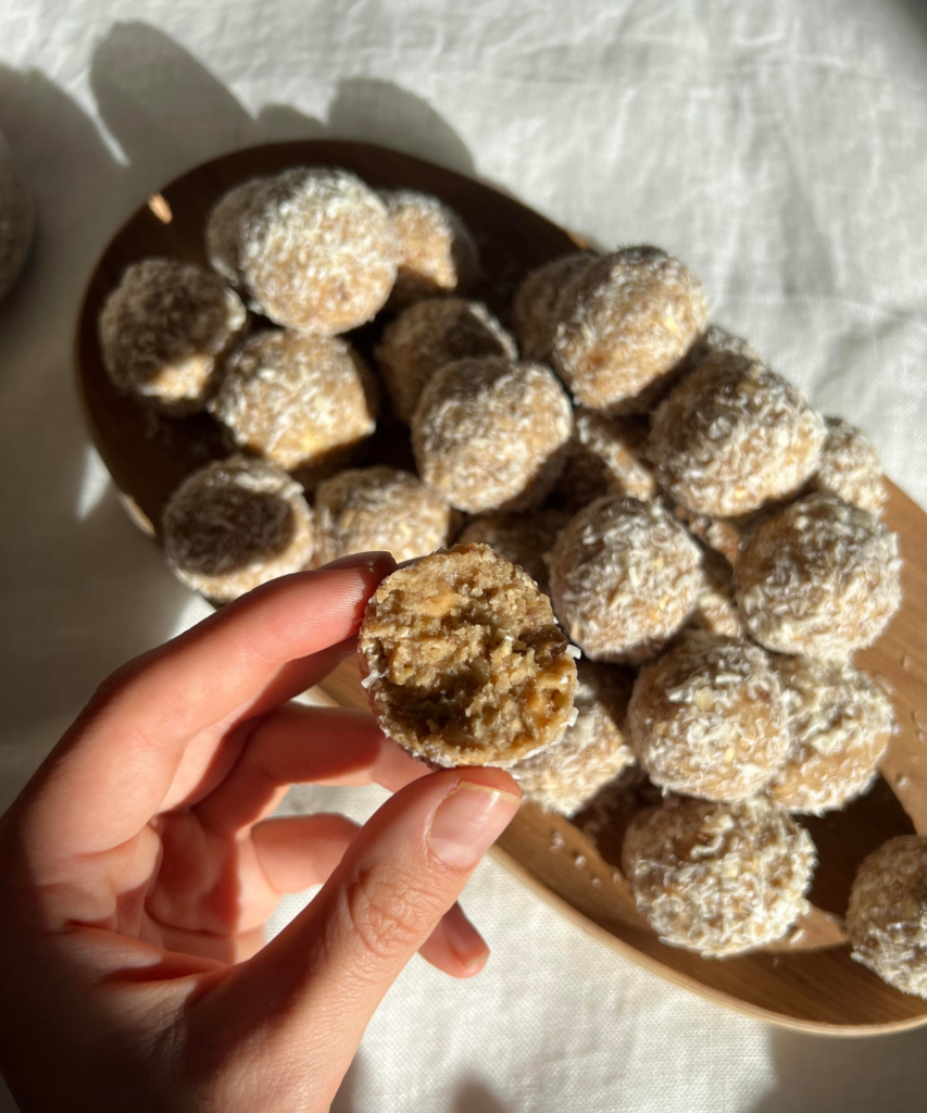 Vanilla and coconut proteinballs, Fertility recipes, fertility food